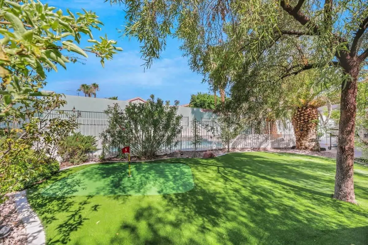 Heated Pool With Cabana & Game-Room 15 Min To Strip Las Vegas Villa