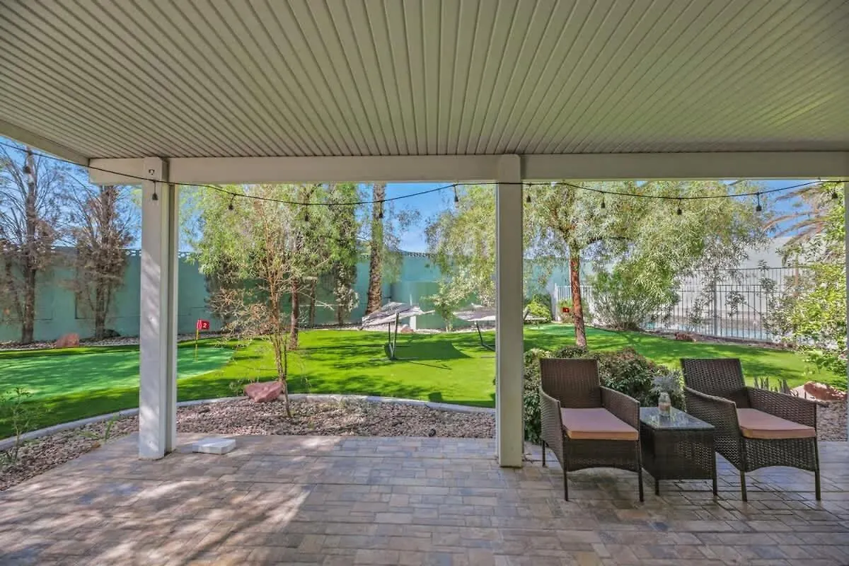 Heated Pool With Cabana & Game-Room 15 Min To Strip Las Vegas Villa