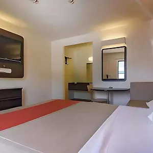 2* Inn Motel 6-Las Vegas, NV - I-15 Stadium